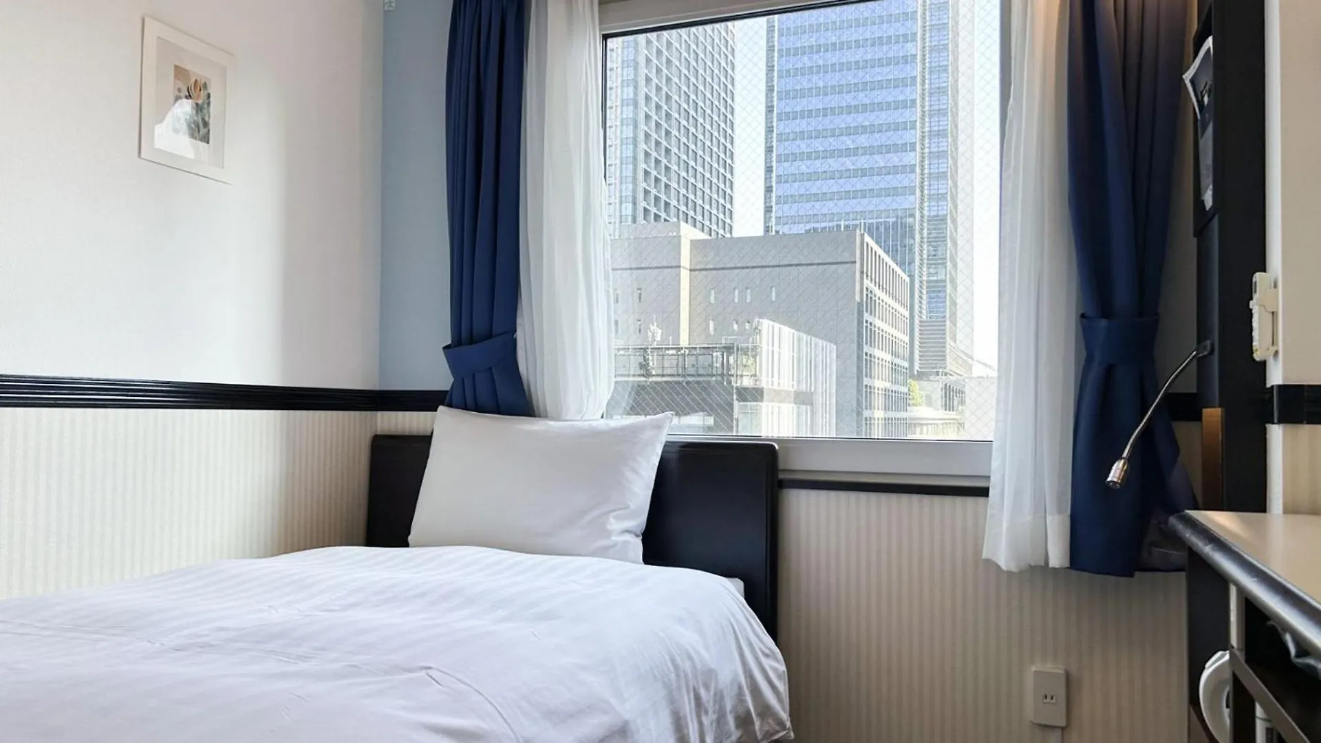 Toyoko Inn Tokyo Eki Yaesu Kita Guchi