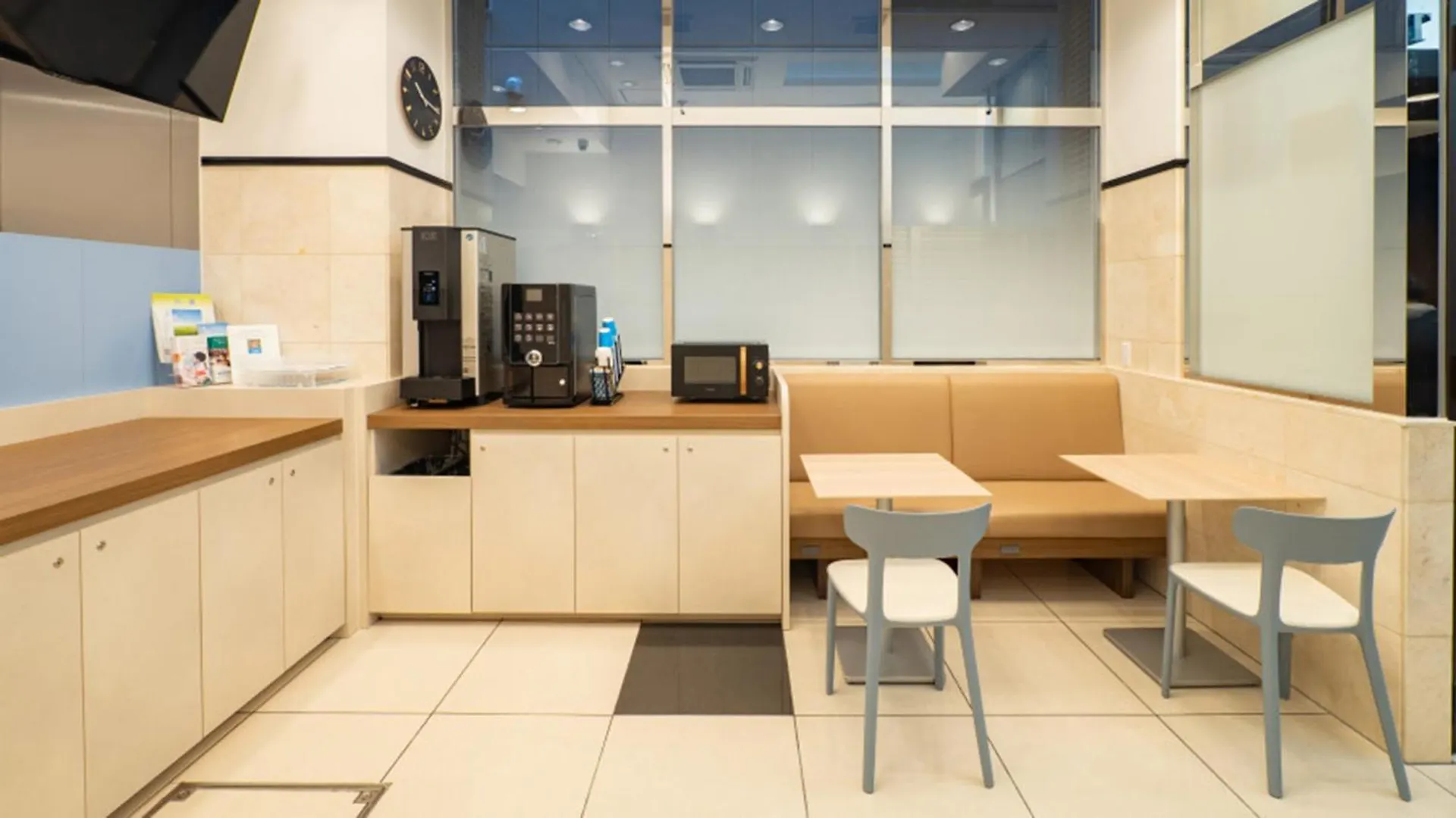 Toyoko Inn Tokyo Eki Yaesu Kita Guchi 3*,  Japan