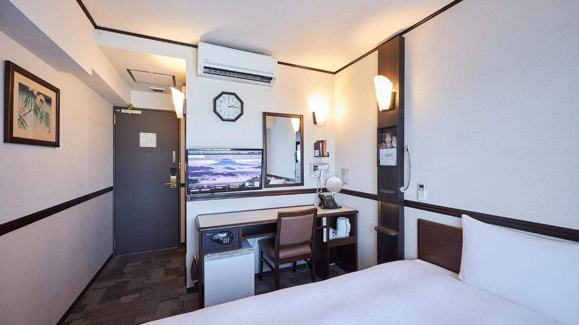 Toyoko Inn Tokyo Eki Yaesu Kita Guchi